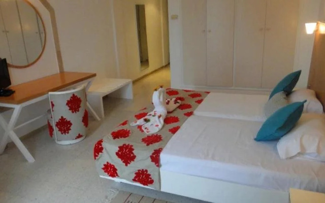 Aylimas - Families Only