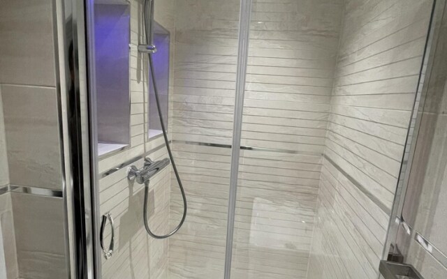 London West Ham Apartments