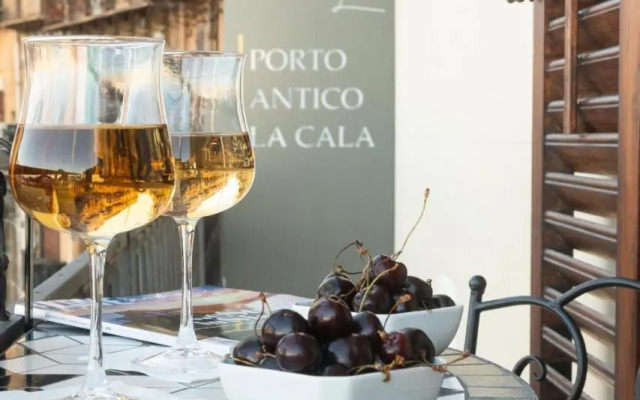 Appartamenti Porto Antico La Cala