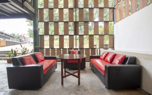 Bwalk Hotel by OYO Rooms