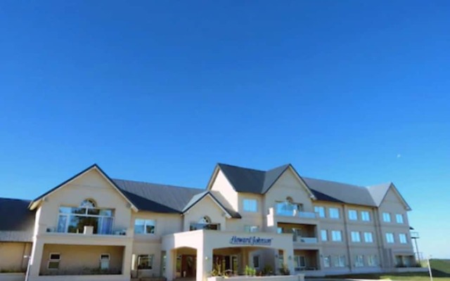 Howard Johnson By Wyndham Piedras Moras