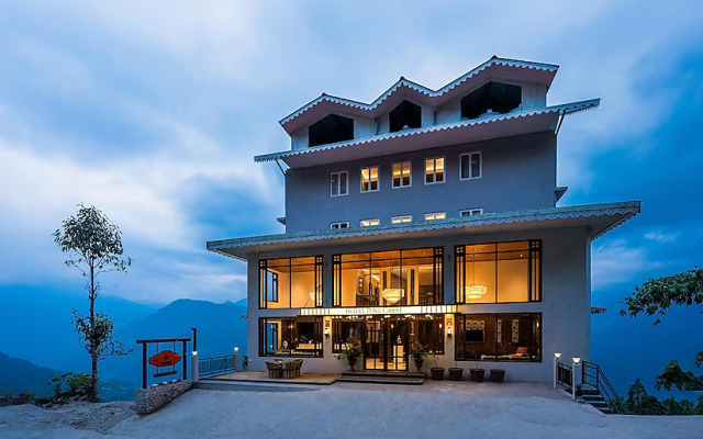 Udaan Hotel Pine Crest
