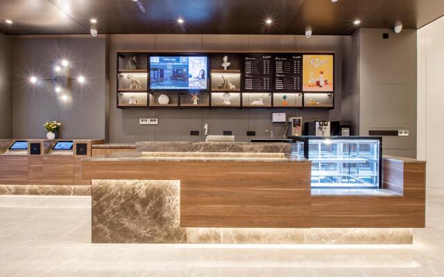 Hanting Hotel Guiyang Big Cross Square