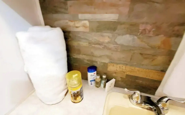 Camper Apt DE Sleeps 3