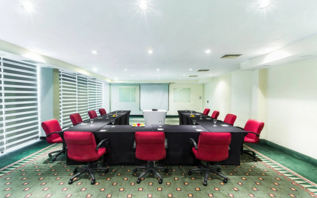 Courtyard by Marriott Toluca Airport