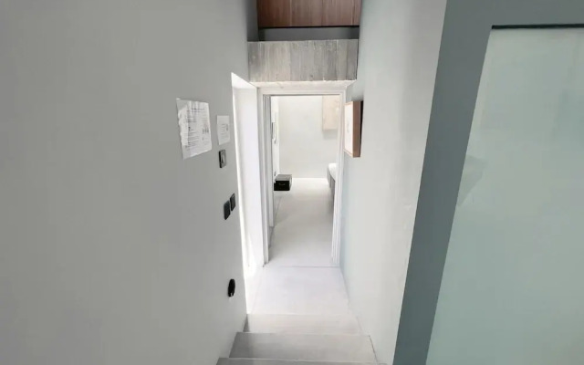 Spacious 1BR Penthouse With a Rooftop Terrace