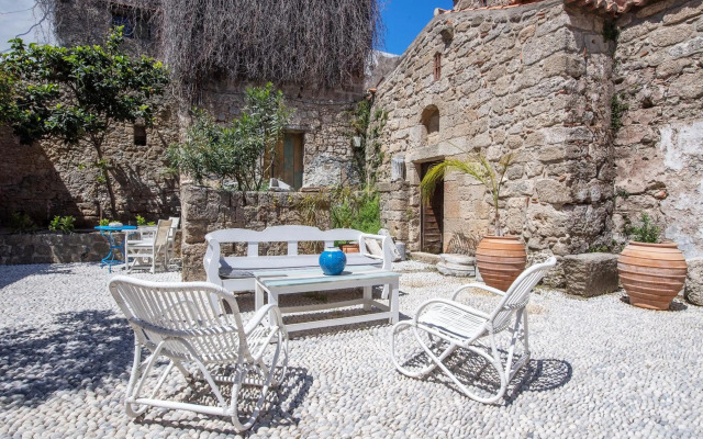 Saint Artemios Hotel and Oriental Suites