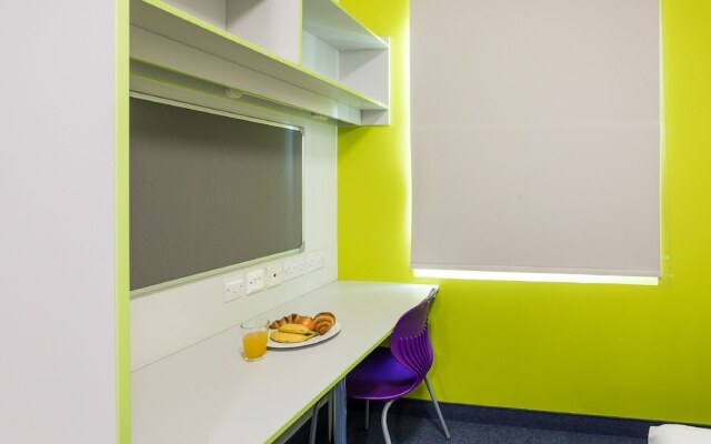 Luxury Rooms & Studios in Newcastle