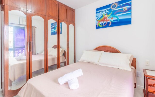 GB39 Apt 2 Quartos Duplex a 50m da Praia