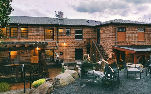 Inn of the White Salmon