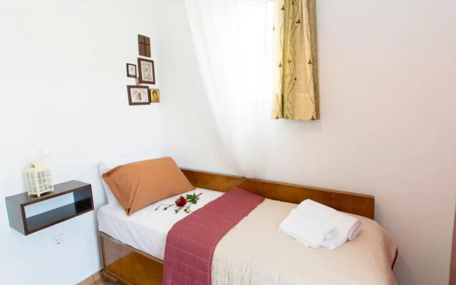 Ortaki Traditional House