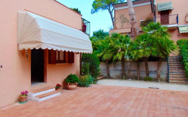 N80 - Numana, bilocale con terrazzo in centro