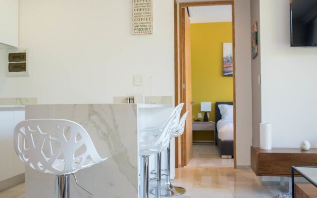 Menesse 32 102 by Mikitito Rentals