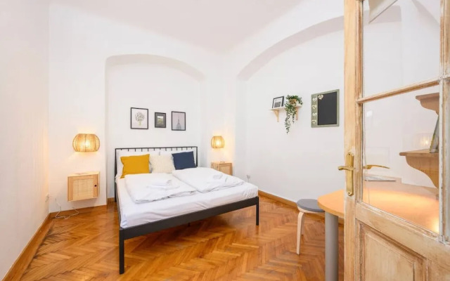 Spacious 2BR Stay for 6 Heart of Mödling