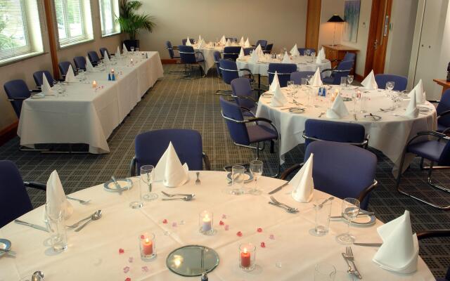 Holiday Inn Edinburgh by IHG