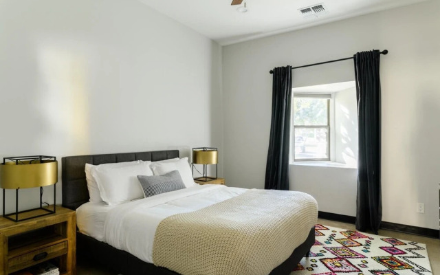 E Main St Unit A - Luna