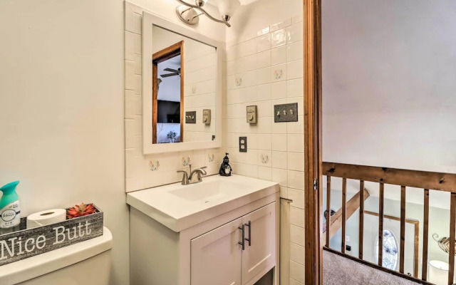 Game Room & Lake Access: Albrightsville Home!