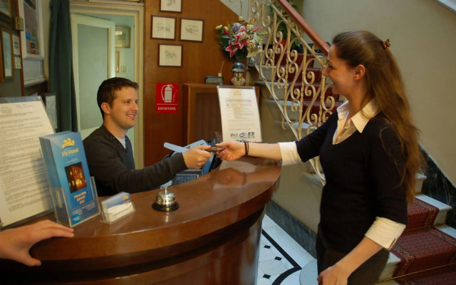 Ely Hotel