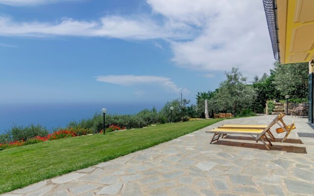 Scenic Holiday Home in Pieve Ligure With Private Garden