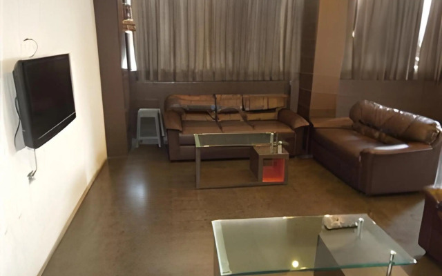Hotel Meera Inn
