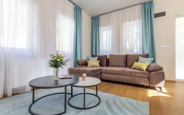 Nemes Apartment The Great