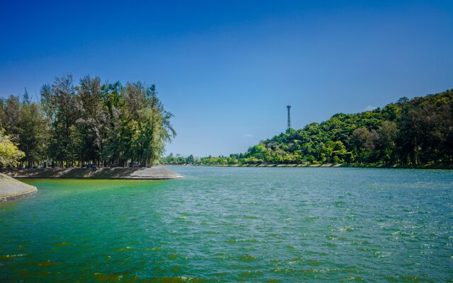 Naiharn Beach Resort