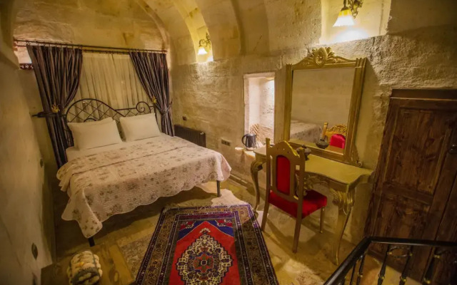 Royal Cave Hotel