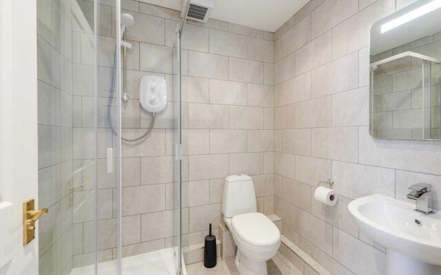 March Apartment