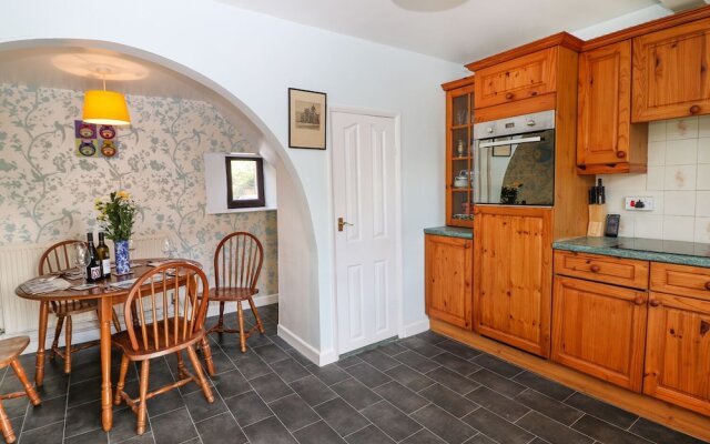Dove Cottage, Chesterfield
