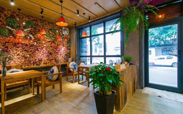 Cangwei Guesthouse