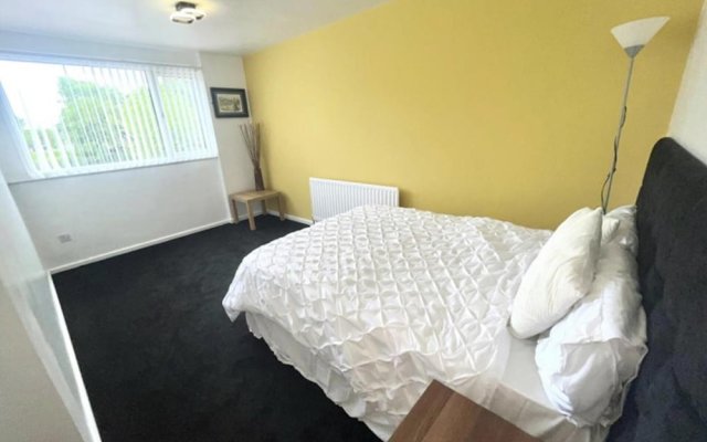 Beautiful 3-bed House in Birmingham City Center