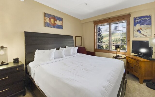 Mountain Thunder Lodge 1213 1 Bedroom Condo by RedAwning