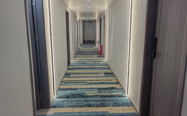 No. 36 Light Luxury Mansion (Boluo Commercial Middle Street Store)