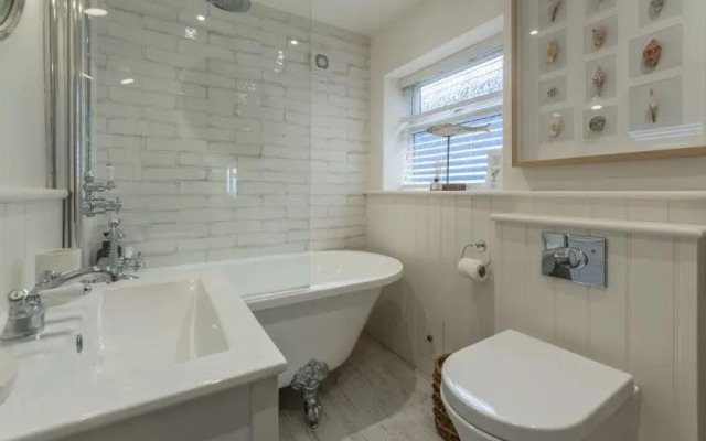 No33 Seagull Cottage