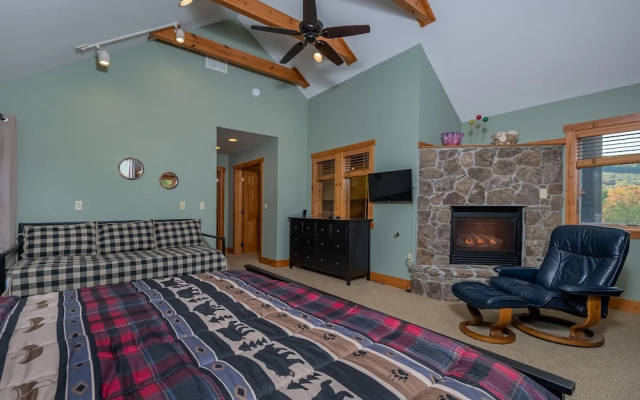 Coppertop Lodge Four Bedroom Holiday Home
