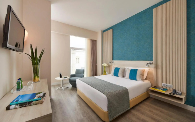 Occidental Faro Hotel