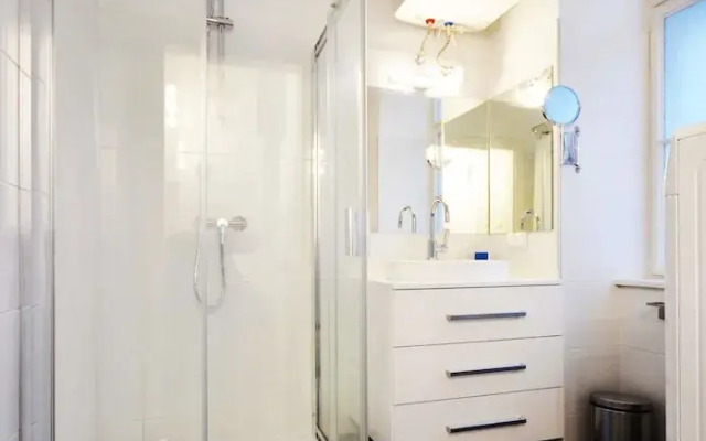 Cozy Apartment near The Town Hall Vienna