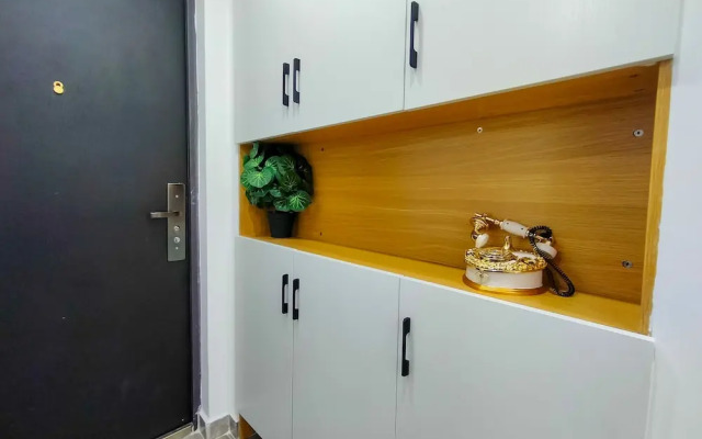 Lux Suites Heartland Business Apartments