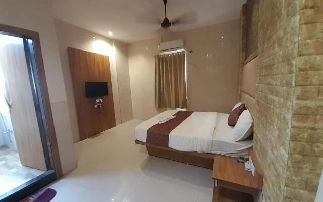 Hotel Shubharambh Lodging & Boarding By WB Inn