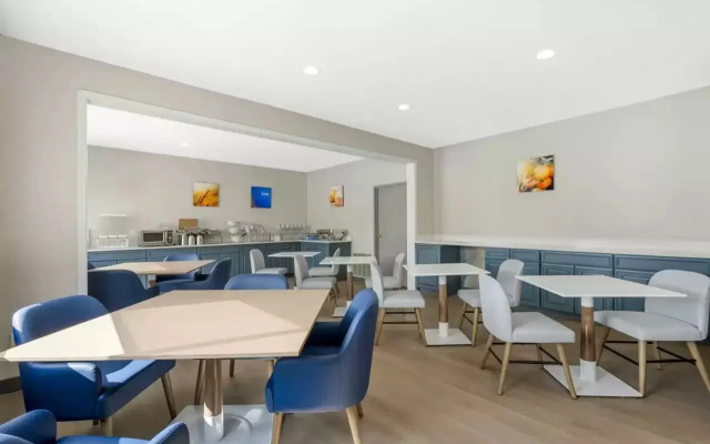 Comfort Inn