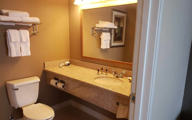 Coon Rapids North Metro Hotel to Norwood Inn & Suites