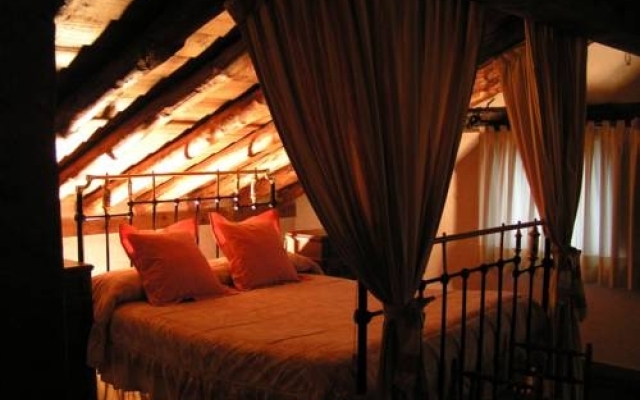 Hostal De Buen Amor