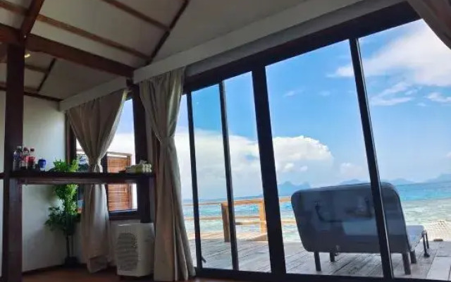 Jelly Sea Resort