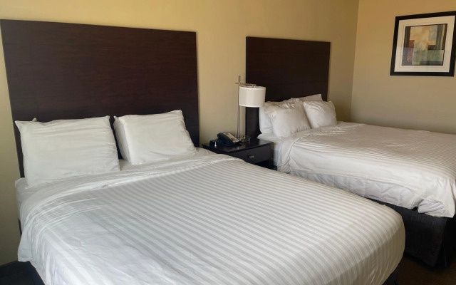 AmeriVu Inn and Suites