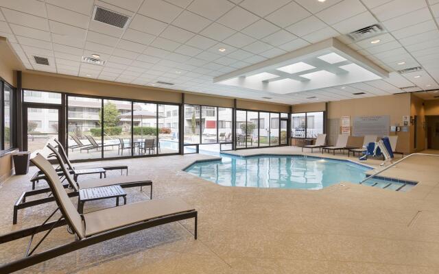 DoubleTree Suites by Hilton Nashville Airport