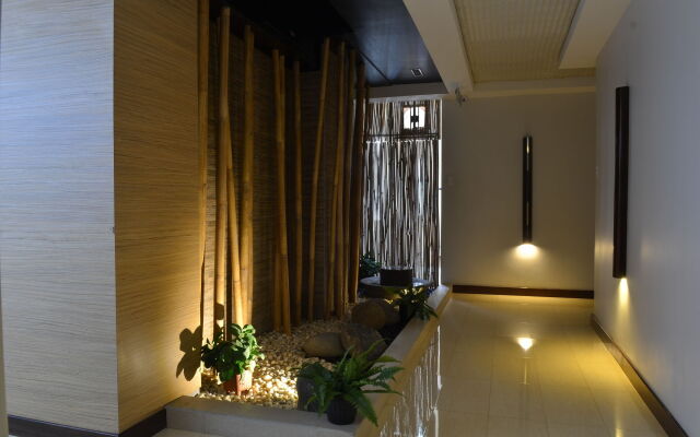 D' Hotel and Suites