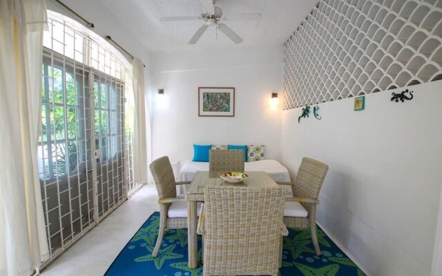 Winter Retreat 2 Bedroom Home by Bluescape