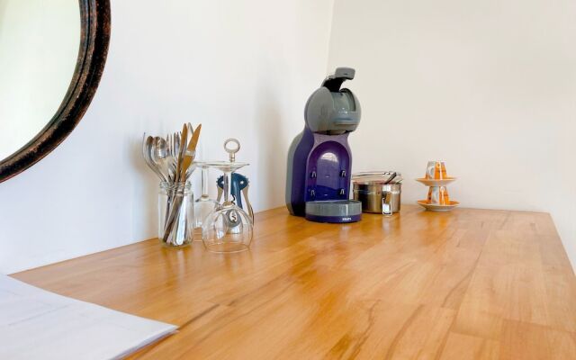 Tipi Lounge and breakfast