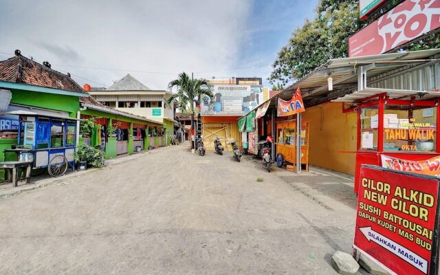 OYO 90768 Endrayanti Inn Syariah