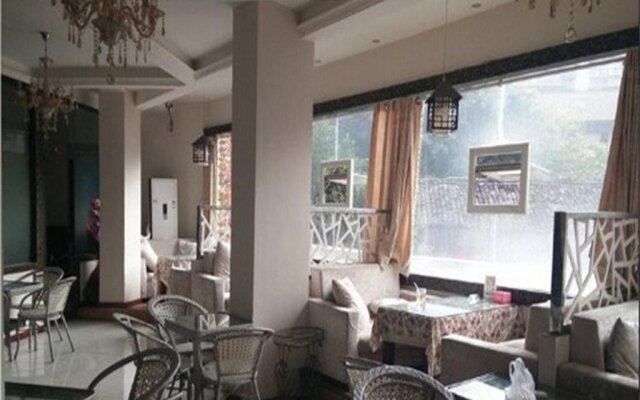 Lanxiang Business Inn
